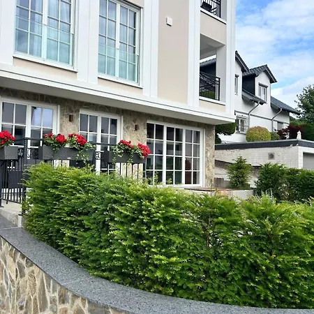 Rheintal Luxusresidenz In Röhndorf