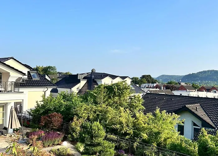 Rheintal Luxusresidenz In Roehndorf *